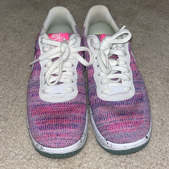 Nike Flyknit Air Force 1 - Picture 2 of 4